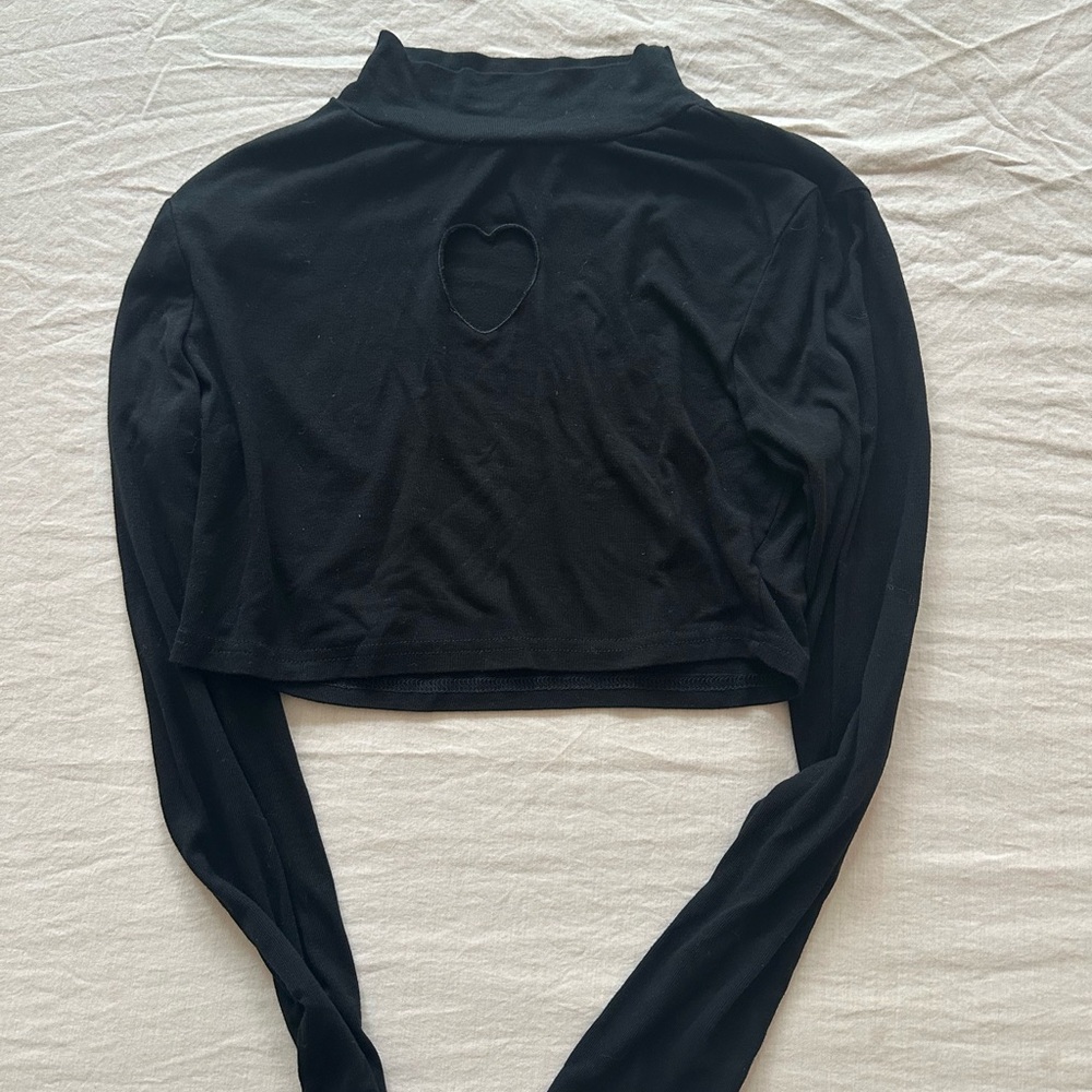 SHEIN Black Heart Cutout Crop Top